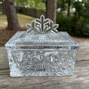 Holiday Magic Snowflake Covered Box Luminarc Pressed Glass Trinket Box